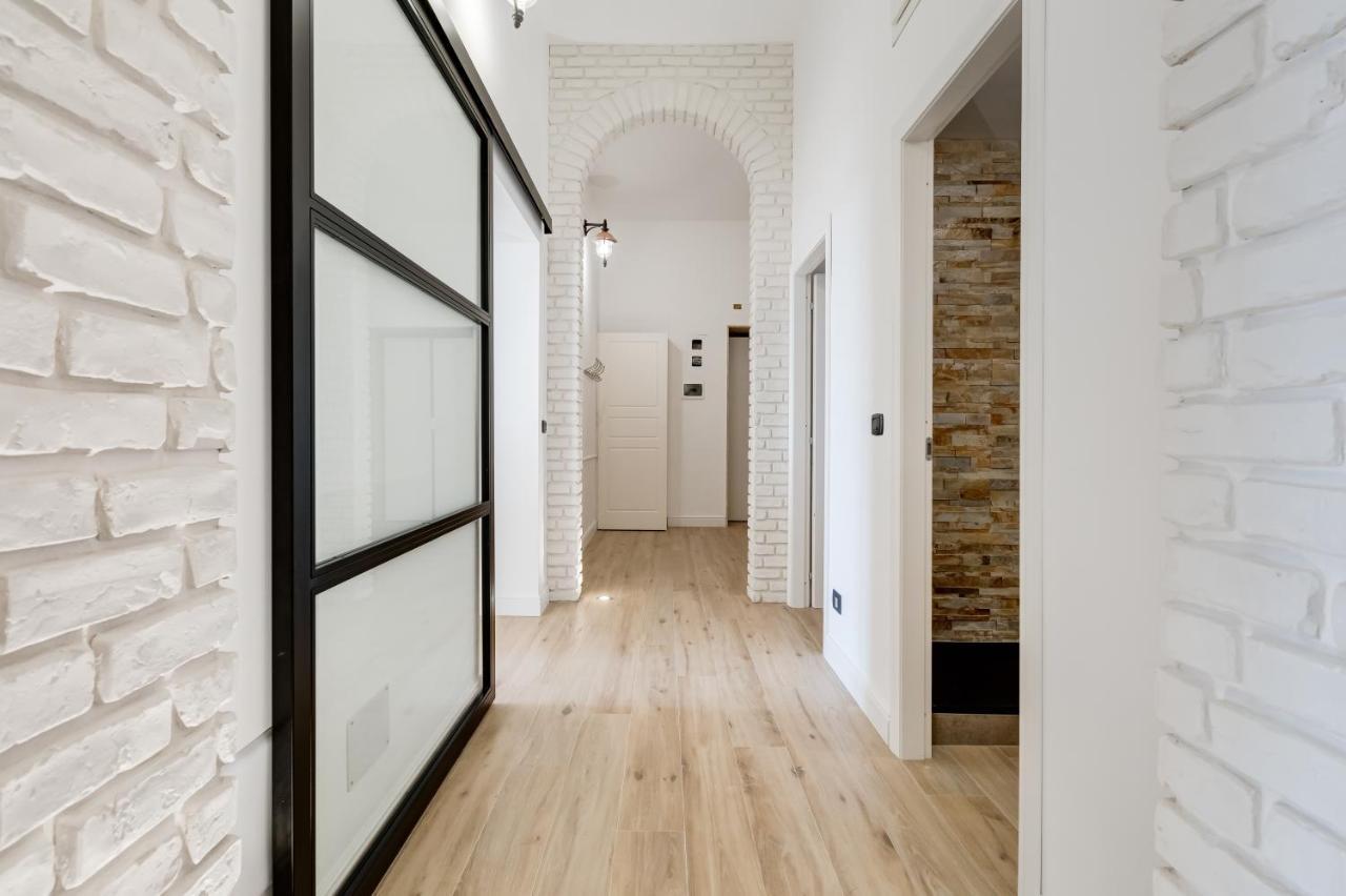 Bmga L Glam Industrial 3-Bed Apartment In Termini Roma Eksteriør bilde