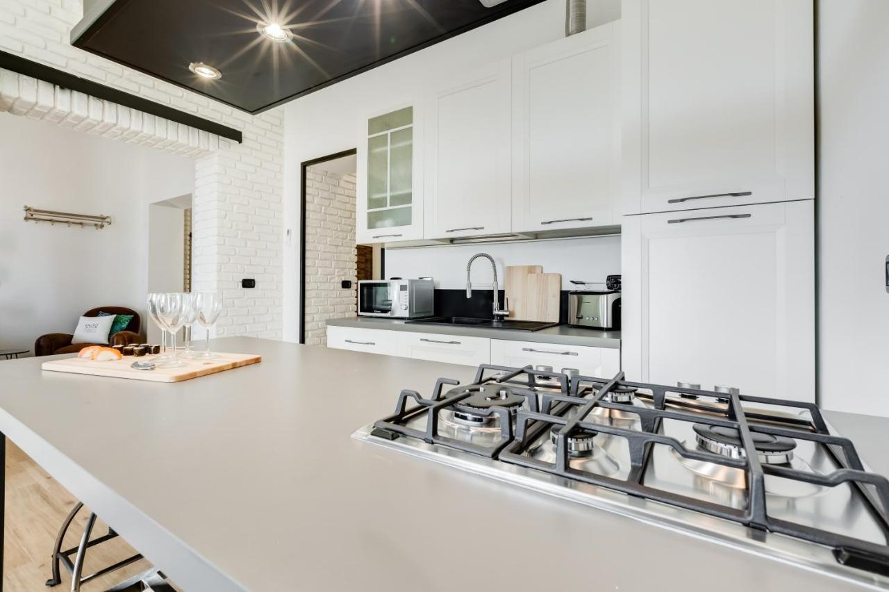 Bmga L Glam Industrial 3-Bed Apartment In Termini Roma Eksteriør bilde