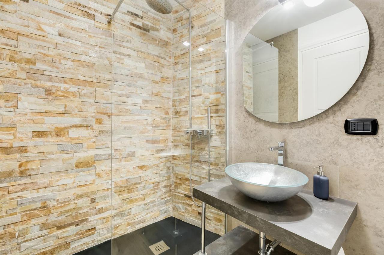 Bmga L Glam Industrial 3-Bed Apartment In Termini Roma Eksteriør bilde